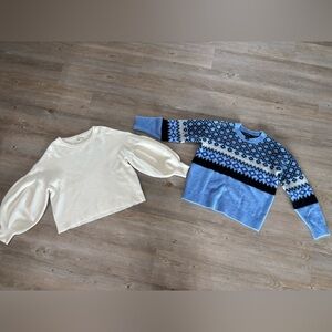 Bundle of 2 Sweaters!